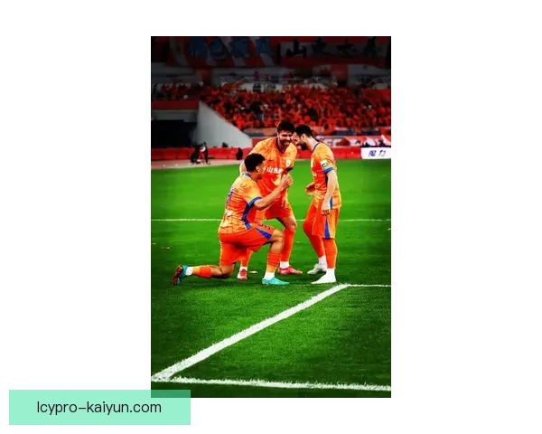 扎卡战术适配性强，近期表现稳健，助力球队在新赛季中有所提升。