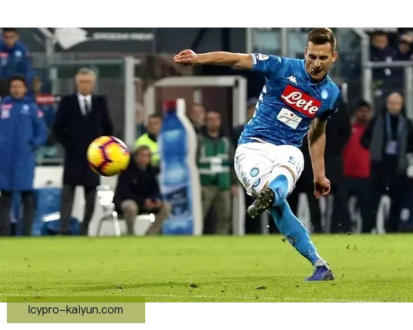 那不勒斯防守体系本赛季表现稳健，结构清晰且竞争力增强